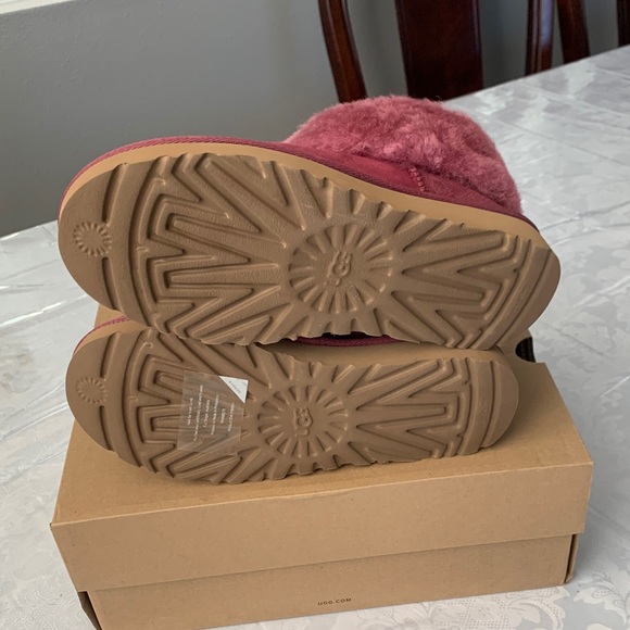 UGG CLASSIC MINI FLUFF BOOT - Picture 7 of 9